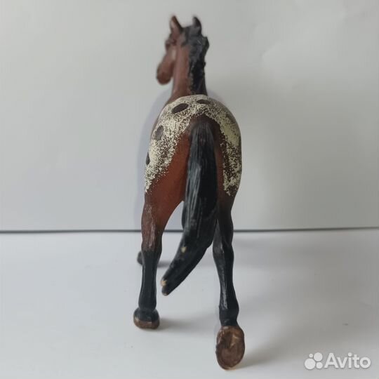 Коллекционные фигурки лошадей