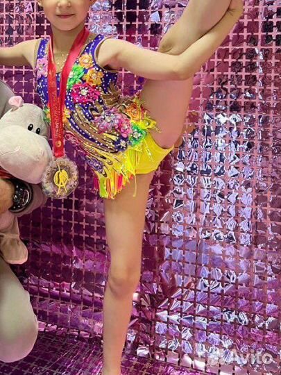 Купальник для художественной гимнастики