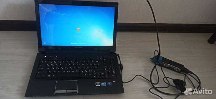 Ноутбук lenovo v560