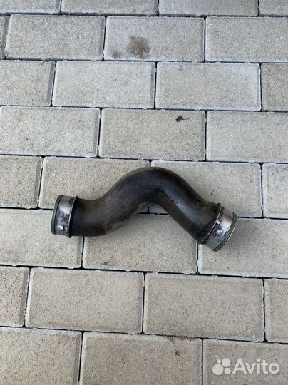 Патрубок воздуховод турбины Skoda a5 1k0145832j