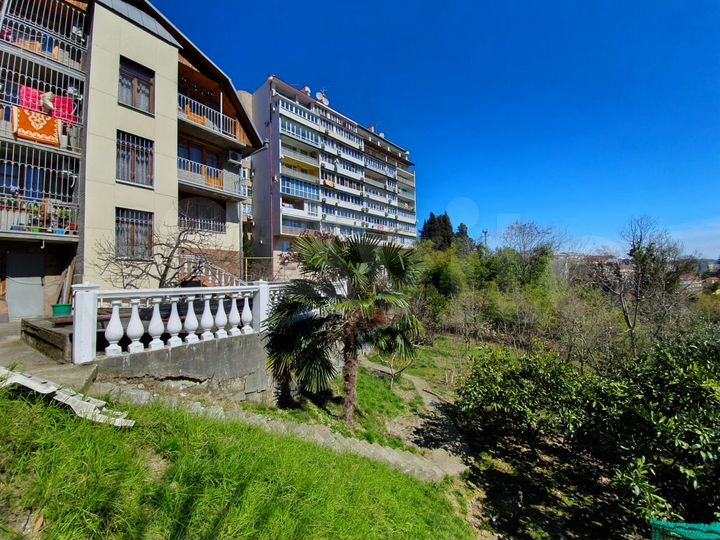 Дом 315 м² на участке 4,3 сот.