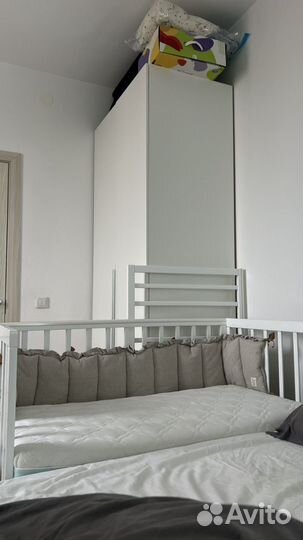 Кроватка детская Happy baby mirra с маятником