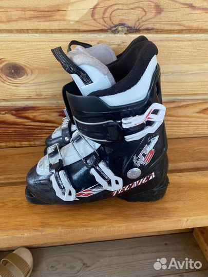 Горнолыжные ботинки детские