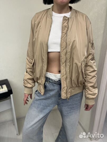 Бомбер женский hm