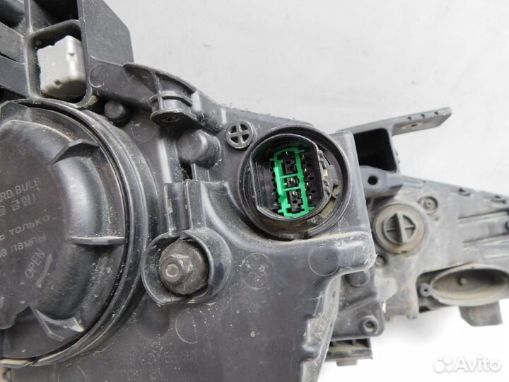 Фара левая Hyundai Solaris