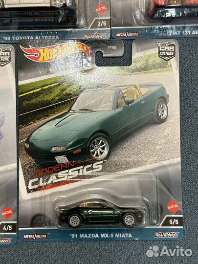 Hot wheels premium Modern Classics