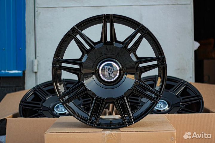 Кованые диски GT R22 для Rolls-Royce Cullinan