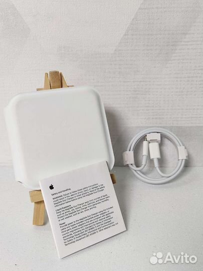 Зарядка MagSafe Duo Charge Apple