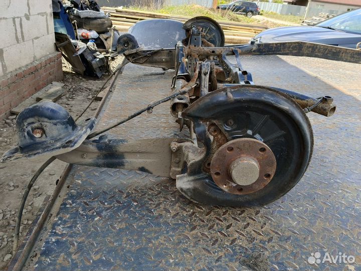 Задний подрамник в сборе для Skoda Octavia A5