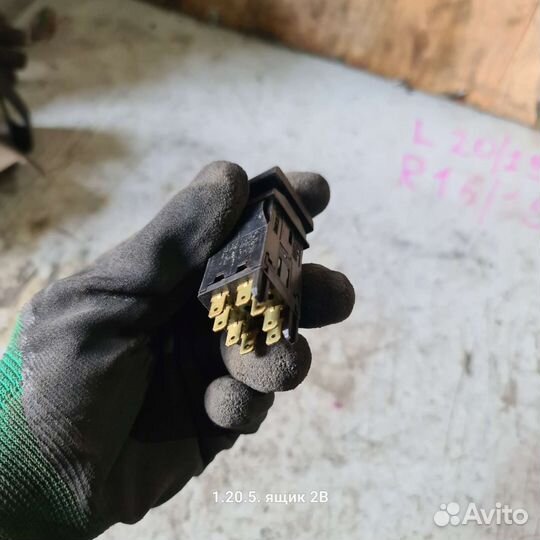 Кнопка аварийной сигнализации iran khodro samand