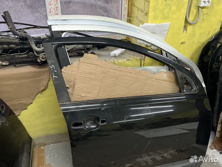 Дверь передняя правая Nissan Qashqai j10