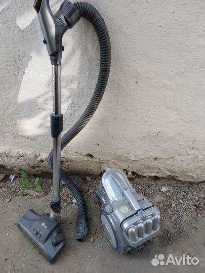 Пылесос lg vk8801HT на запчасти