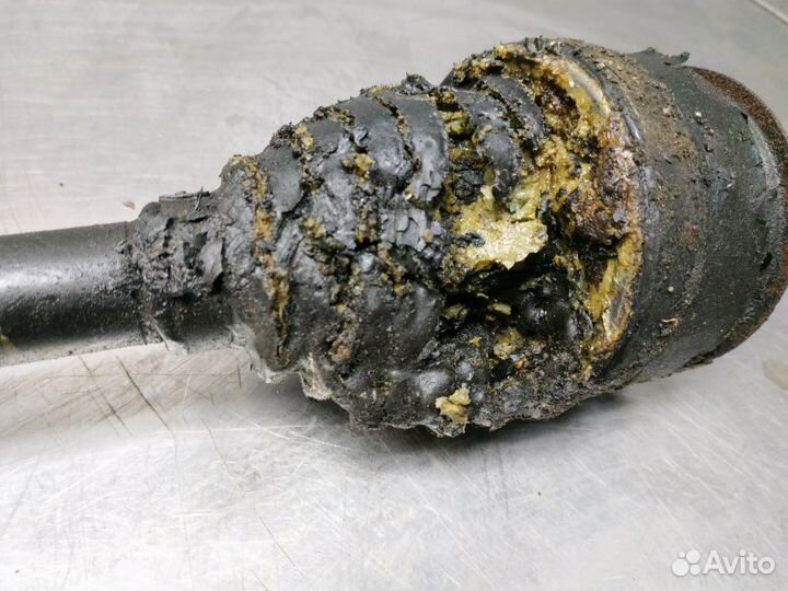 Привод правый передний правый Chevrolet Cruze J300