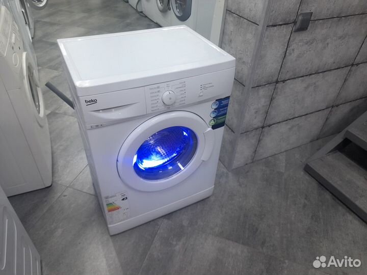 Стиральная машина Beko WKN61011M (6кг)(928)