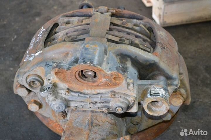 Суппорт ведущего моста, левый iveco Stralis (01.02