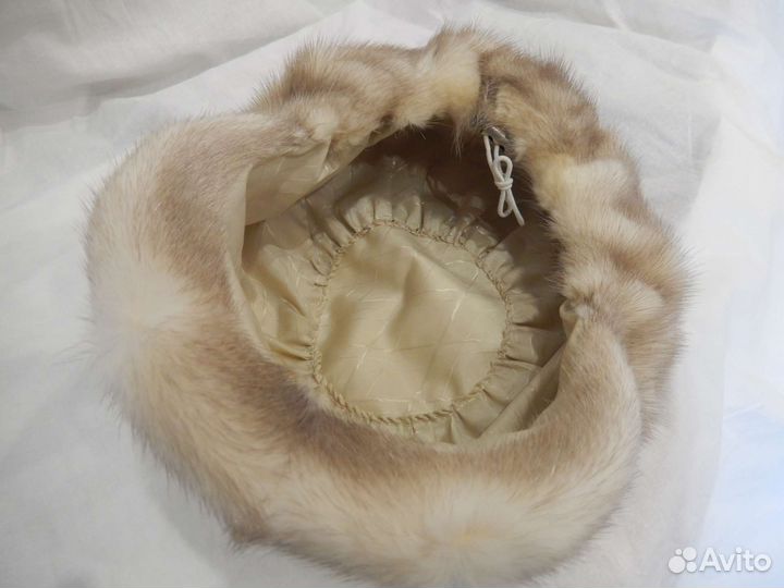 Берет женский норковый светлый