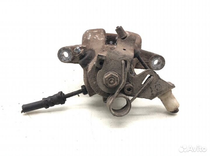 Суппорт задний правый Peugeot 2008 1.4 HDI 2014