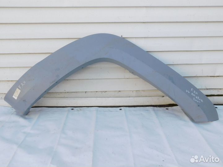 Накладка переднего крыла правого Volkswagen Amarok