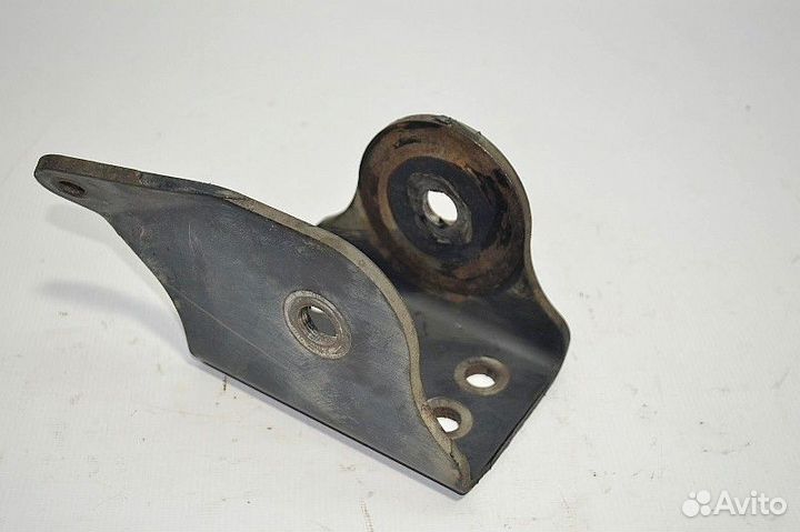 Кронштейн амортизатора кабины, передний левый MAN