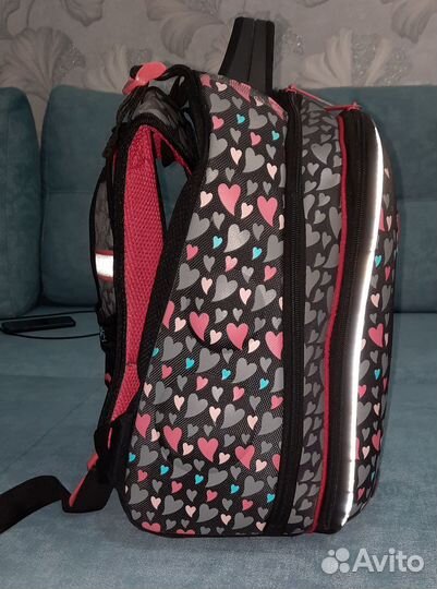 Портфель школьный ранец фирмы Hummingbird