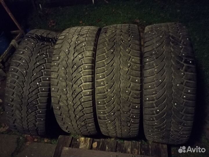 Pirelli Formula Ice 225/60 R17