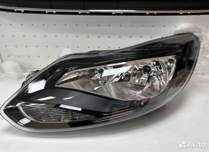 Фара левая ford focus 3