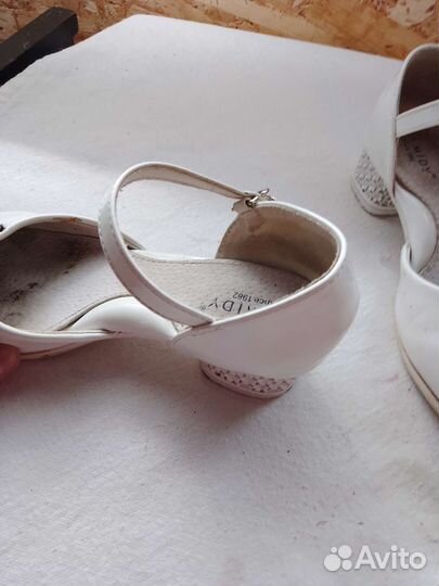 Туфли детские на девочку размер 33