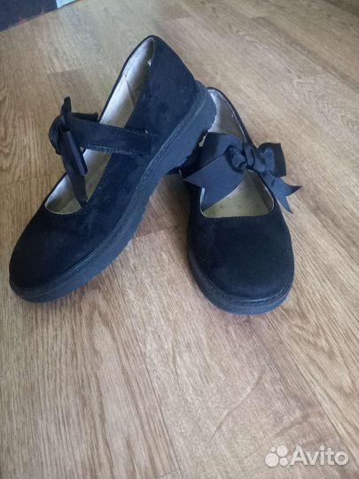 Туфли для девочки 34