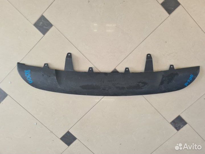 Задний бампер (нижняя часть) задний Toyota Rav4