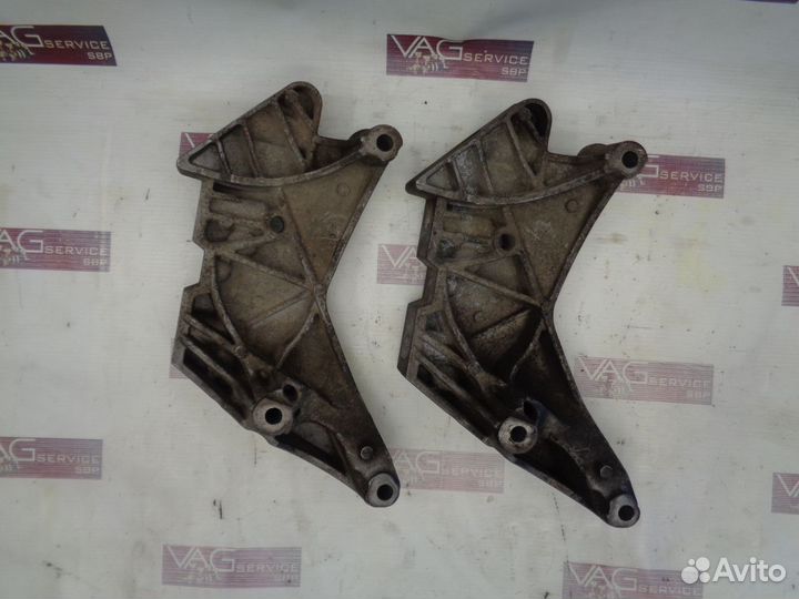 Кронштейн двигателя правый VAG VW 1.8 2.0 CDA