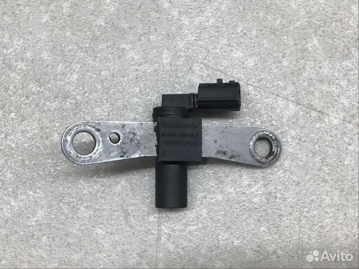 Датчик положения коленвала Nissan Almera (G15) 201