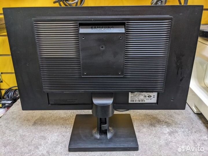 23 Монитор Samsung S23E200B