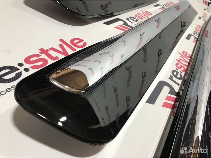 Молдинги дверей Lexus LX570 2012-2015 K611