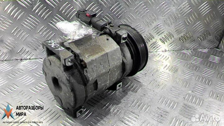 Компрессор кондиционера Jeep Cherokee KJ 2002