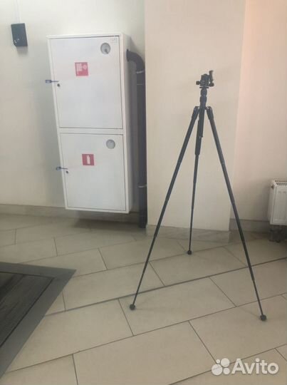 Nikon d5100 + штатив + аксессуары