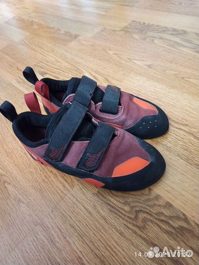 Скальные туфли 39