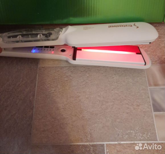 Паровой утюжок для волос