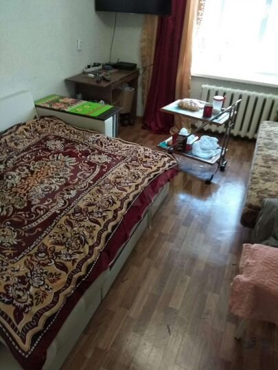 Комната 17 м² в 8-к., 3/9 эт.