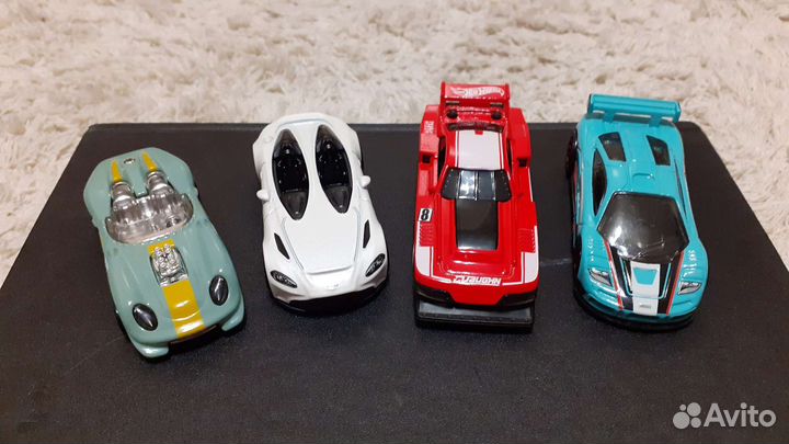 Машинки Hot Wheels мейн