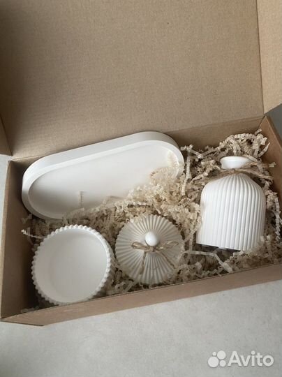 Гипсовые изделия ваза шкатулка поднос