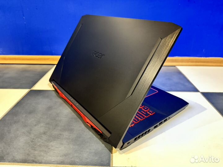 Заряженый 17.3 i5-10300H/32GB/SSD1TB/500GB/GTX1650