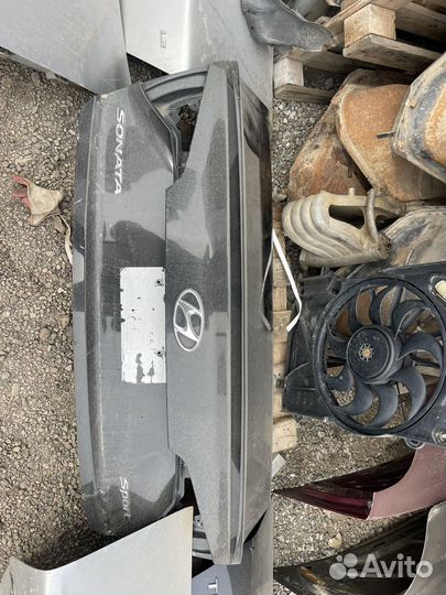 Hyundai Sonata 2017 г. Америка крышка багажника