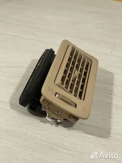 Дефлектор воздуховода правый Hyundai g/s,H-1