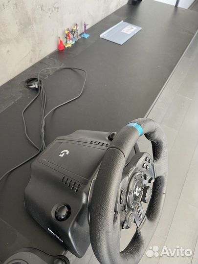 Руль Logitech G923 PS4/PC + Driving Force Shifter