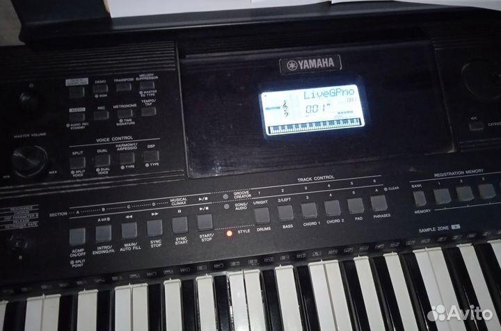 Синтезатор Yamaha PSR-EW410