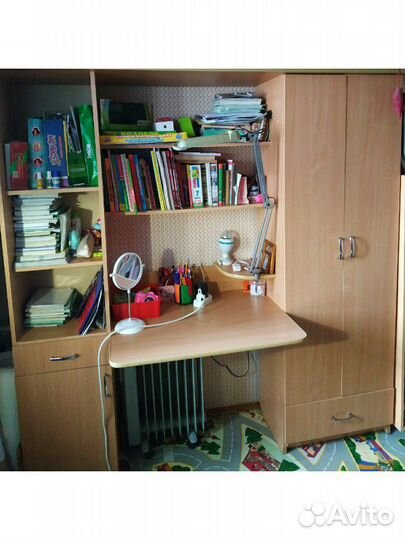 Школьный уголок