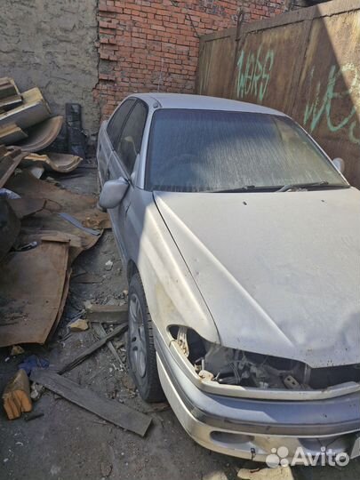 Toyota Carina 2.0 AT, 1998, битый, 999 999 км