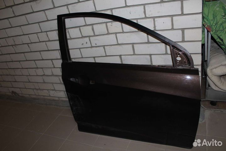 Дверь Hyundai Solaris передняя правая
