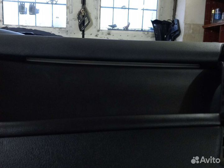 Обивка двери передней левой Land Cruiser Prado