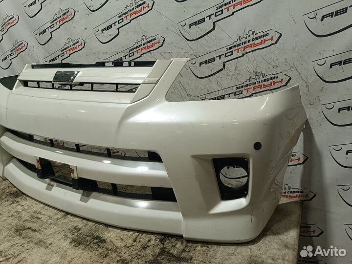 Бампер toyota noah AZR60G AZR65G прямоугольная туманка 2 модель передний белый, 042 TA988